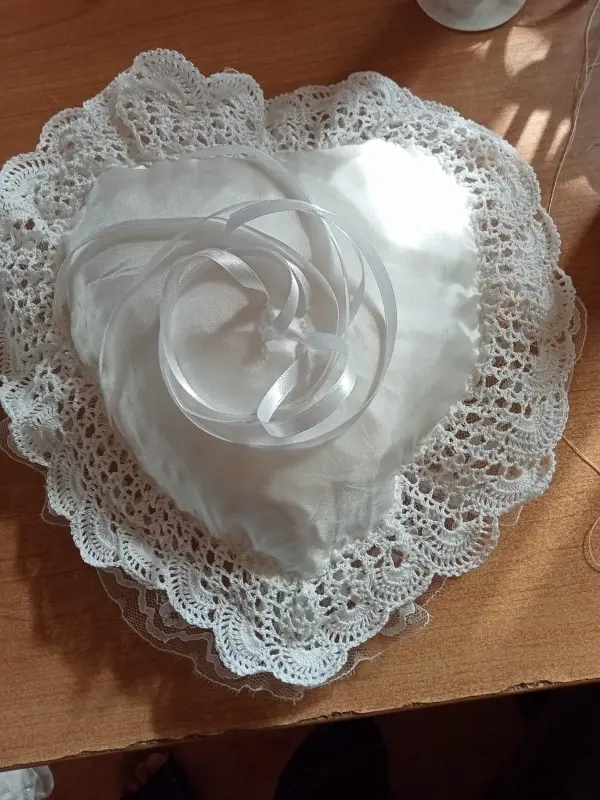 Cuscino fedi nuziali